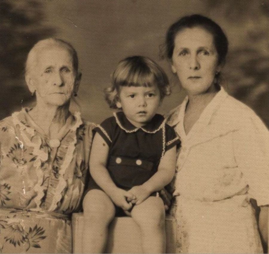 Foto del álbum de la familia Oyaga Díaz. Cortesía de Efraín Oyaga.