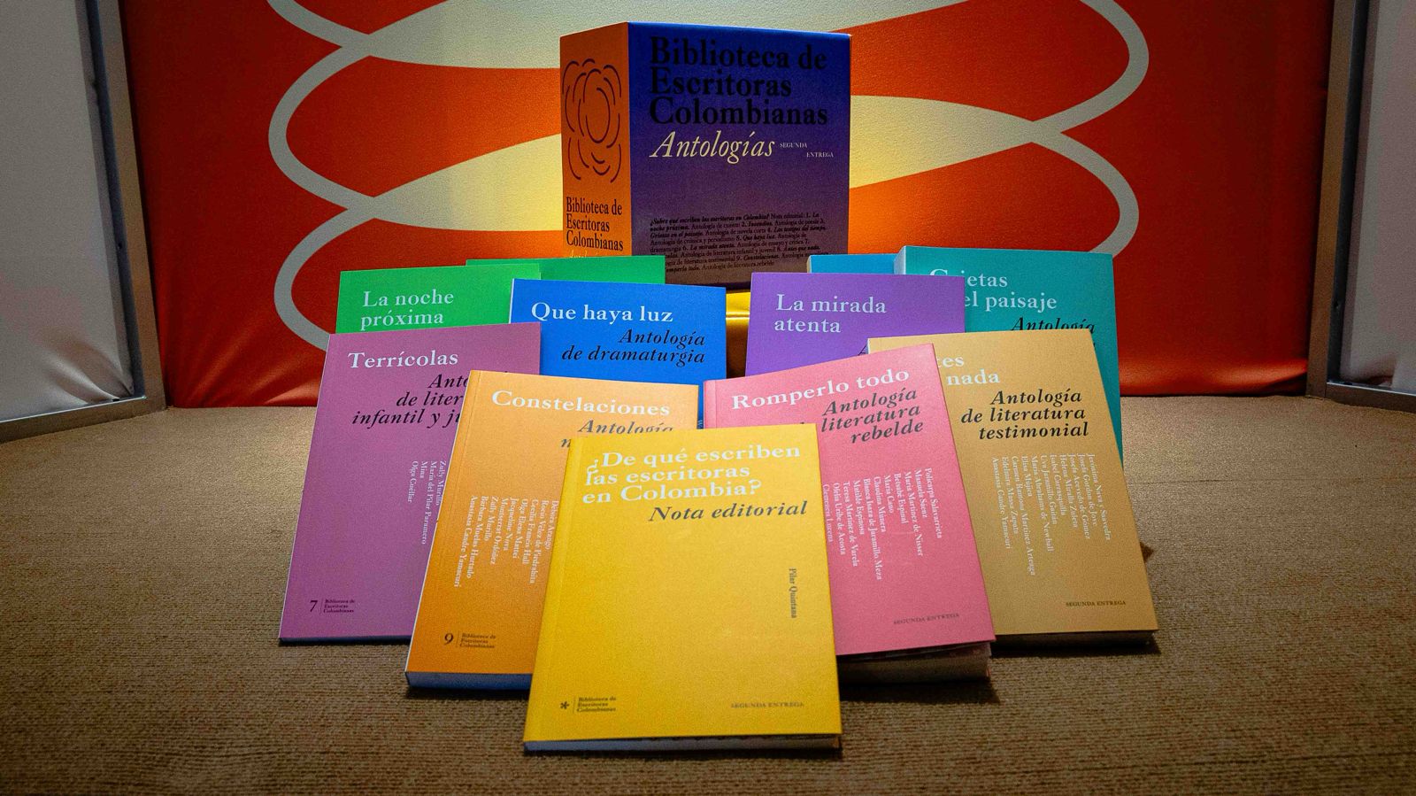 La segunda etapa de la Biblioteca de Escritoras Colombianas está compuesta por diez antologías. Foto: Biblioteca Nacional de Colombia.