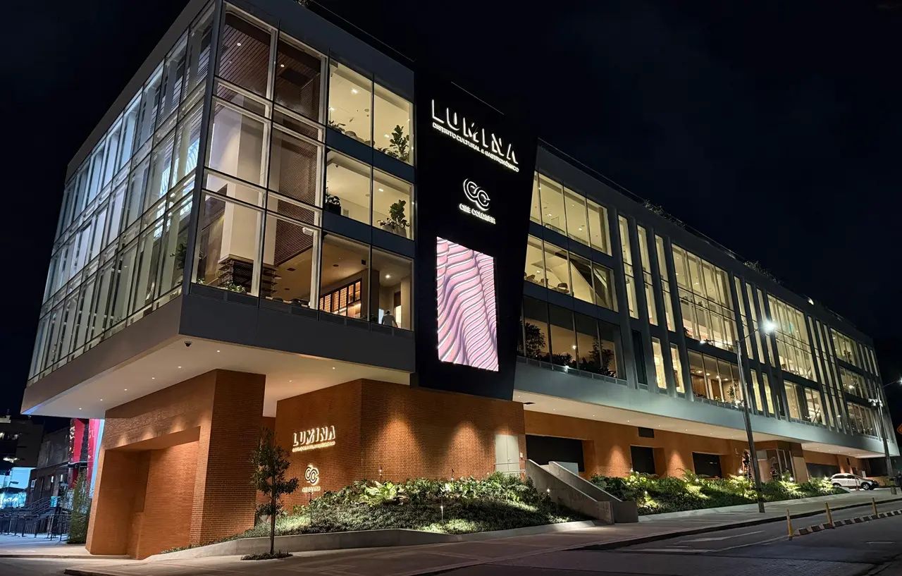 cine colombia