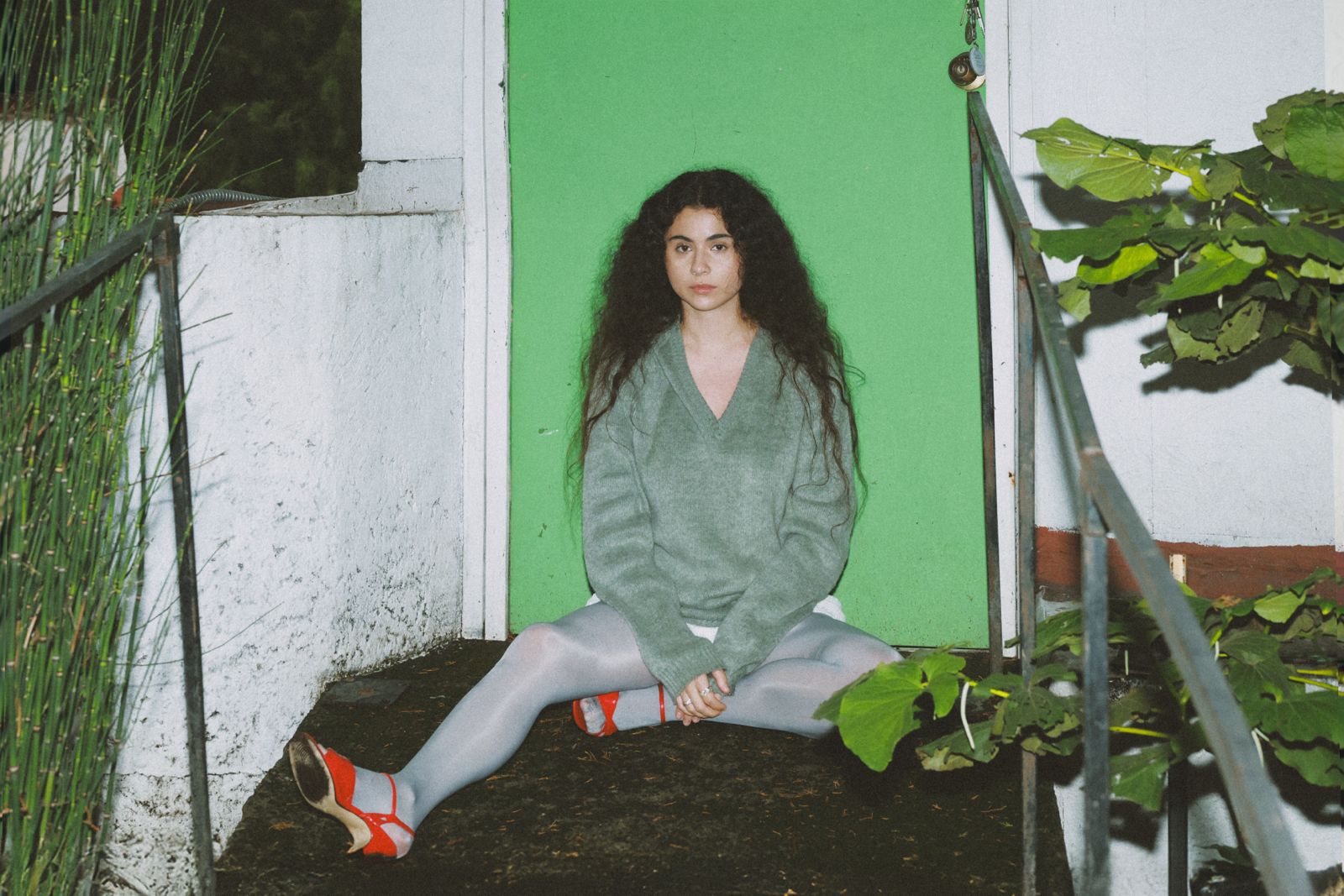 Durante esta década, la mexicana Silvana Estrada se ha consolidado como una de las figuras centrales de la nueva canción latinoamericana. Fotos de Jesús Soto Fuentes.