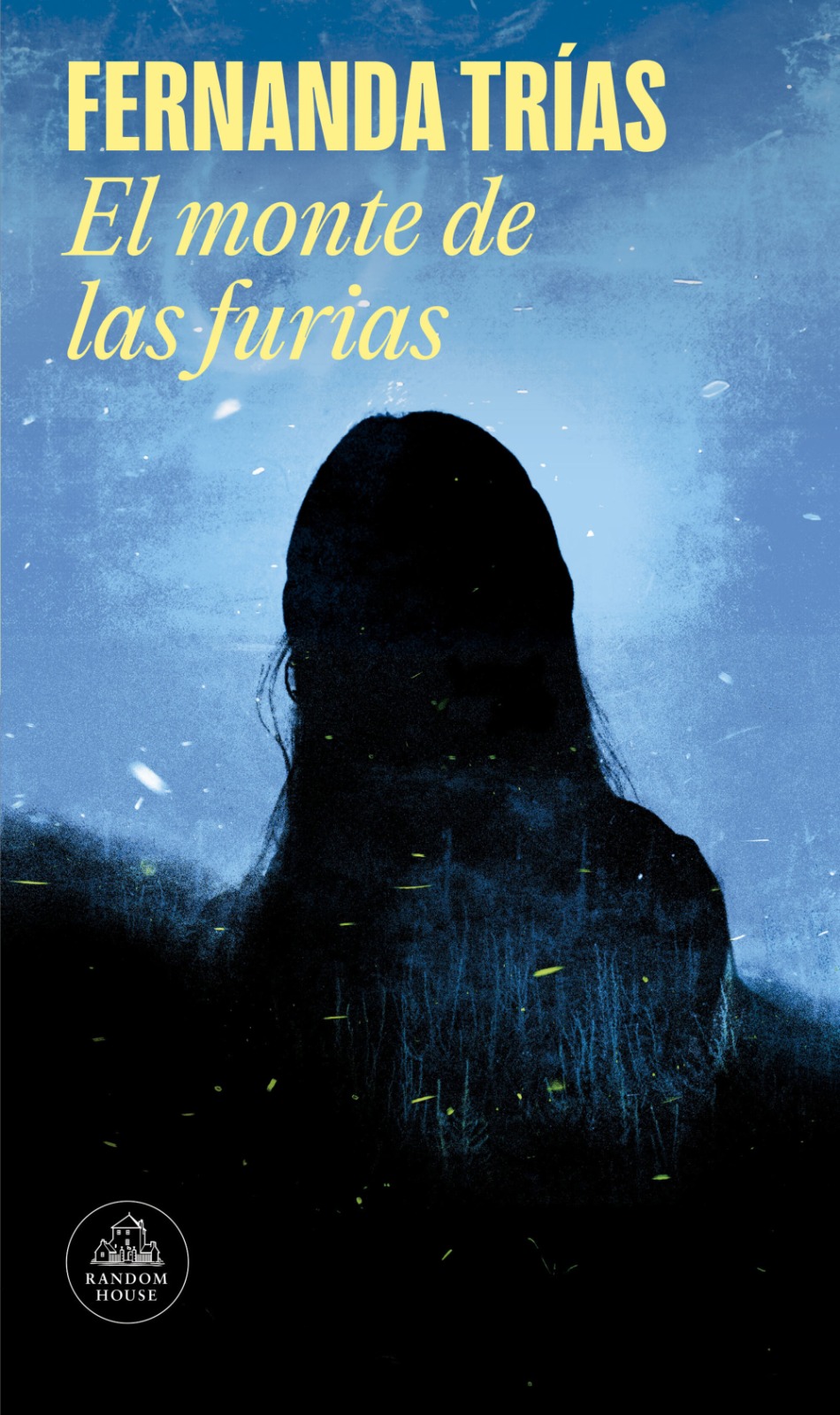 El monte de las furias (Penguin Random House, 2025), de la uruguaya Fernanda Trías. Una mujer vive en la ladera de la montaña, entre la neblina que baja y el follaje feraz. Su misión es cuidar los linderos, avisar al celador de cualquier anomalía. En sus cuadernos escribe sobre su rutina parsimoniosa y los recuerdos de una infancia marcada por una madre brutal y por el deseo insatisfecho de aprender. Al fondo, se escucha la cantera y el ruido de las camionetas blindadas sobre la destapada. Un día aparece en su jardín un cuerpo, y turbados y cuidadosos de no llamar la atención, con el celador deciden enterrarlo. Pero aparece otro. Y otro y otro y otro…