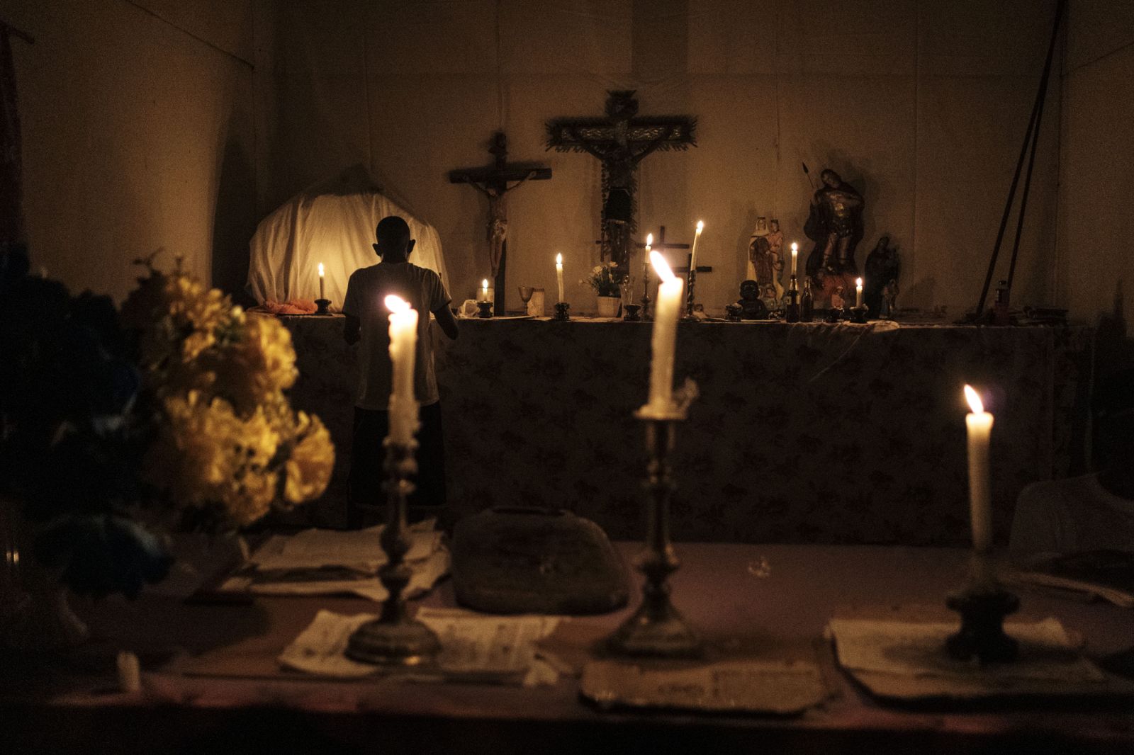 Fotoreportaje del ancestral ritual de Semana Semana celebrado por la comunidad afro de Juntas de Yurumanguí, en el Valle del Cauca, realizado durante los años 2024 y 2025.